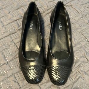 Size 10.5 VANELI WOMEN BLACK NAPPA LEATHER FC313 SQUAMA SHOES